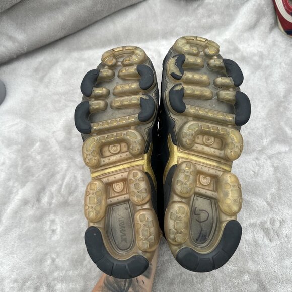 10 - Nike Air VaporMax Plus Black Gold MENS CW7299-001 Sneakers